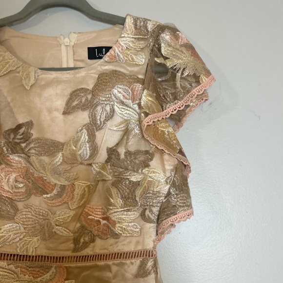 LULU’S Wedding Guest dress - Picture 4 of 6